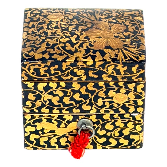 Japanese Meiji Miniature Gold Maki-e Two-Tier Jūbako, circa 1890 For Sale