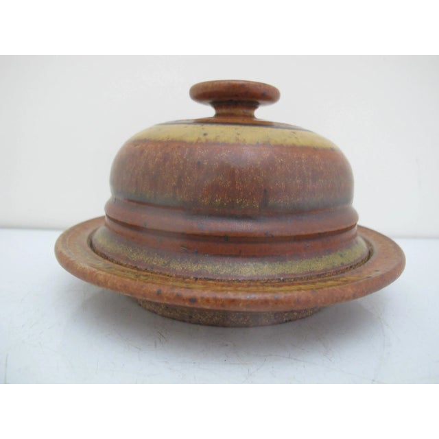 1980s Wally Schwab Nw Studio Pottery Stoneware Small Round Serving Dish With Domed Lid For Sale - Image 5 of 9