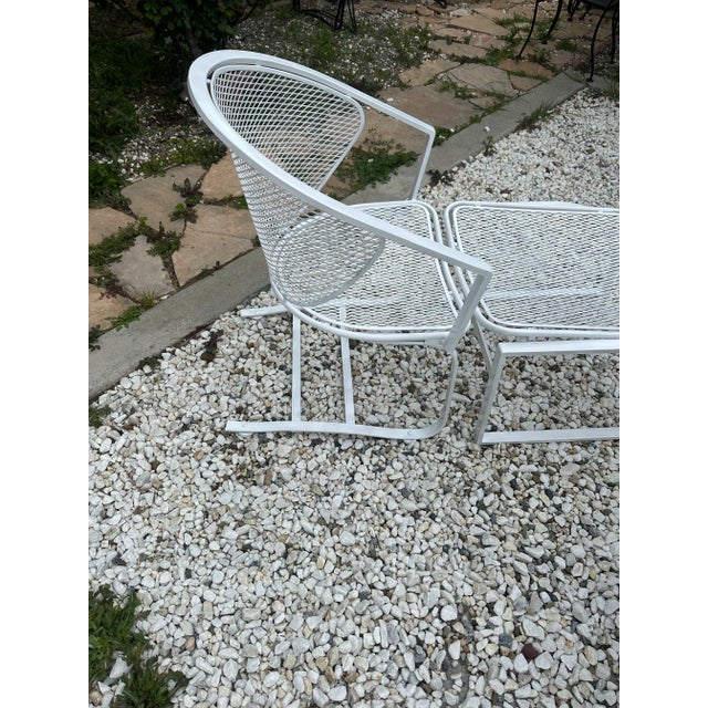 1950s Maurizio Tempestini for Salterini Circular Radar Saucer Rocking Chair & Ottoman For Sale In San Francisco - Image 6 of 8