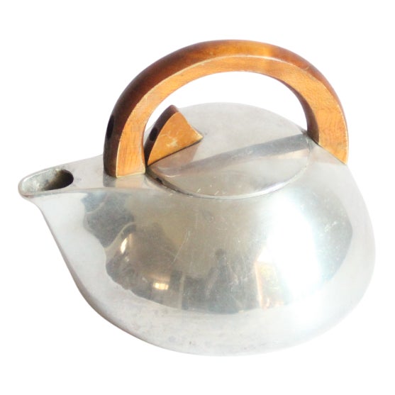 Modern Streamline K3 Kettle by Jean Picquot for Burrage and Boyd