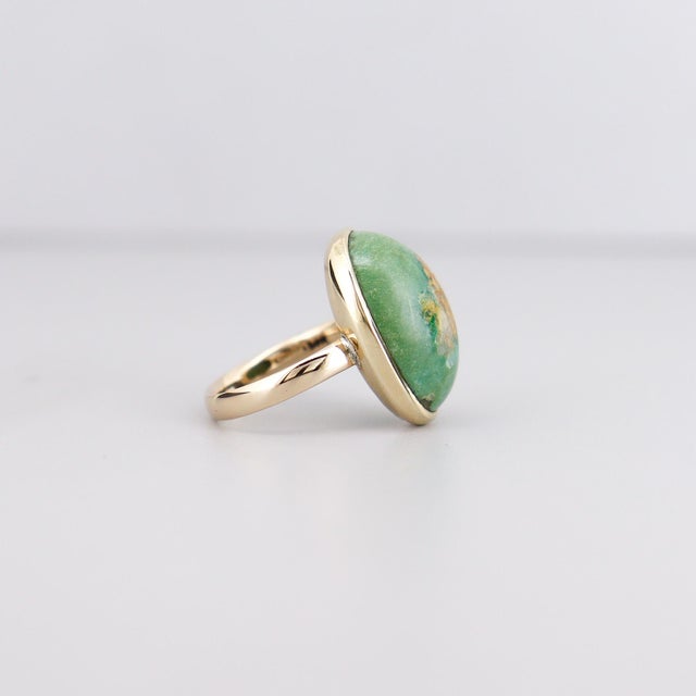 Signed Vintage Southwestern 14k Gold & Royston Turquoise Cabochon Cocktail Ring For Sale - Image 12 of 16