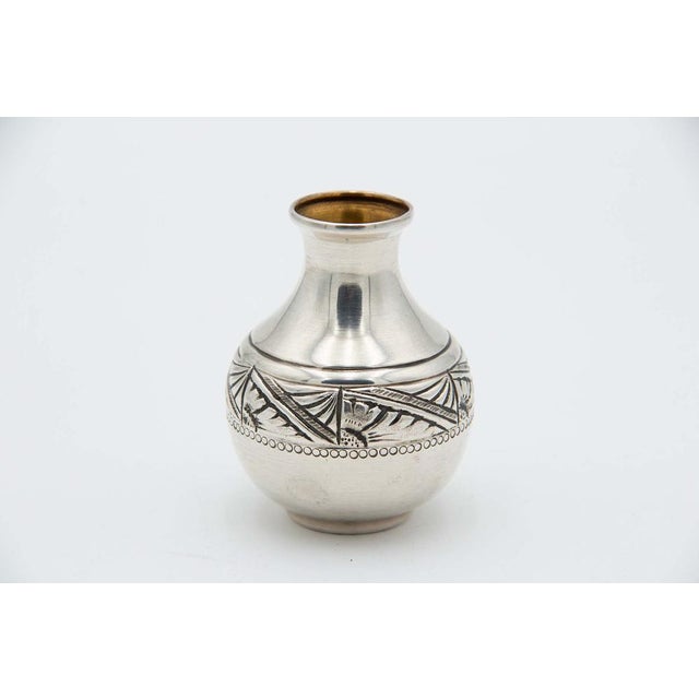 Domed Silver Jar with Reliefs on the Waist, in Good conditions. Designed 1920 to 1949