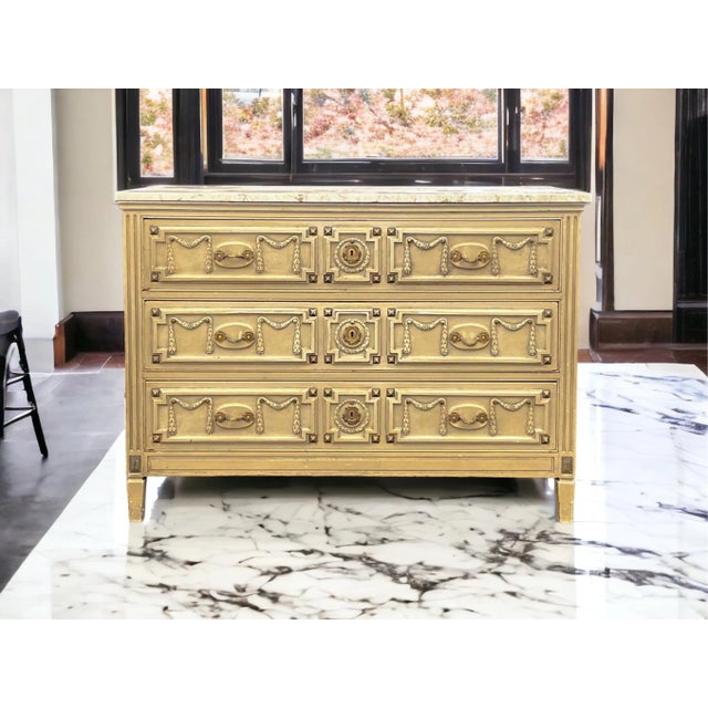 I love this commode with its beautiful carved front! This is an early 20th century bench made chest from New York. It has...