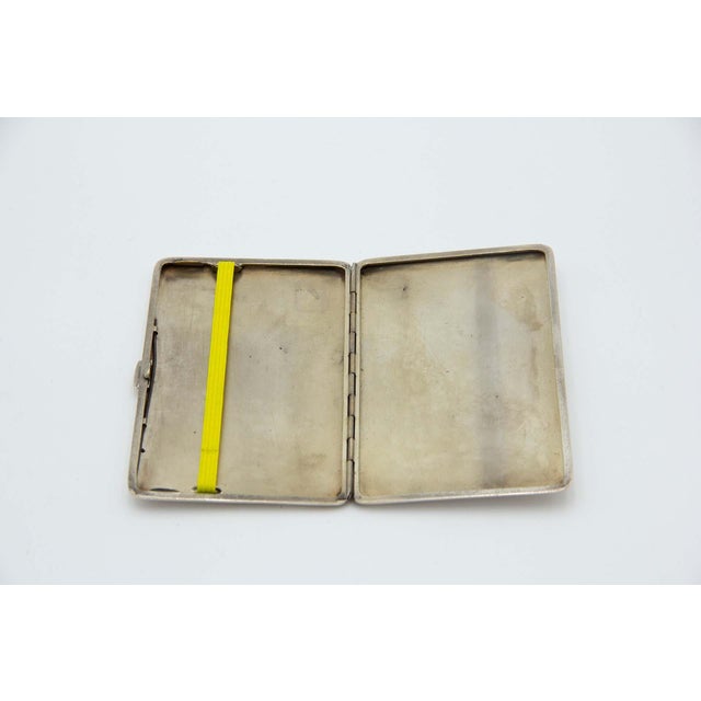 Plain Silver Rectangular Cigarette Case with Hinged Lid, in Good conditions.