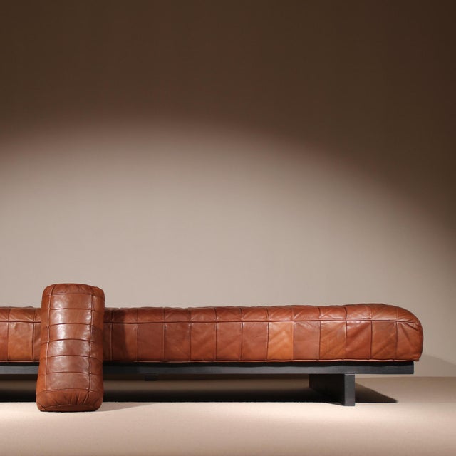 Black DS-80 Daybed in Cognac Patchwork Leather from de Sede, Switzerland, 1970s For Sale - Image 8 of 18
