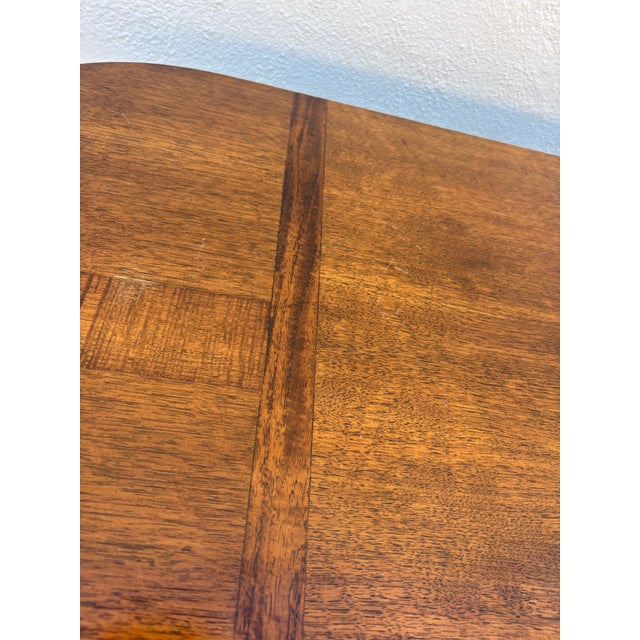 1980s Vintage American Victorian or Edwardian Revival Oval Parlor / Side Table For Sale - Image 5 of 11