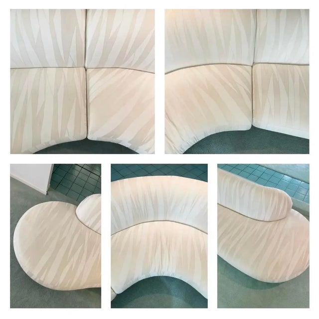 Vintage 1960s Serpentine Sectional Sofa With Chrome Base | by Milo Baughman for Thayer Coggin For Sale - Image 12 of 15