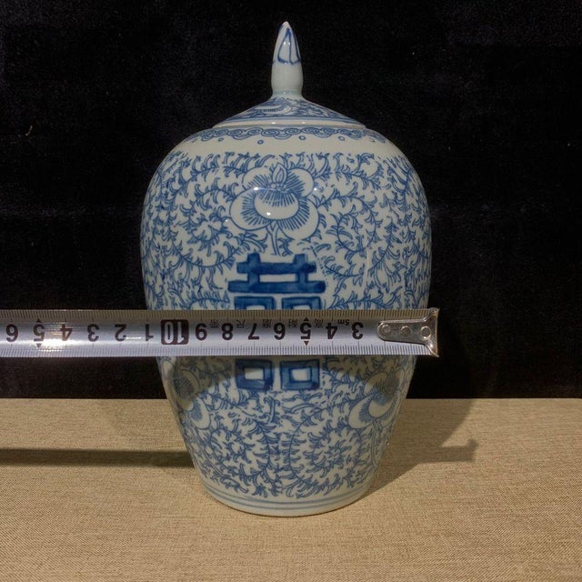 Blue & White Porcelain Double Happiness Ginger Jar With Lid For Sale In Los Angeles - Image 6 of 6