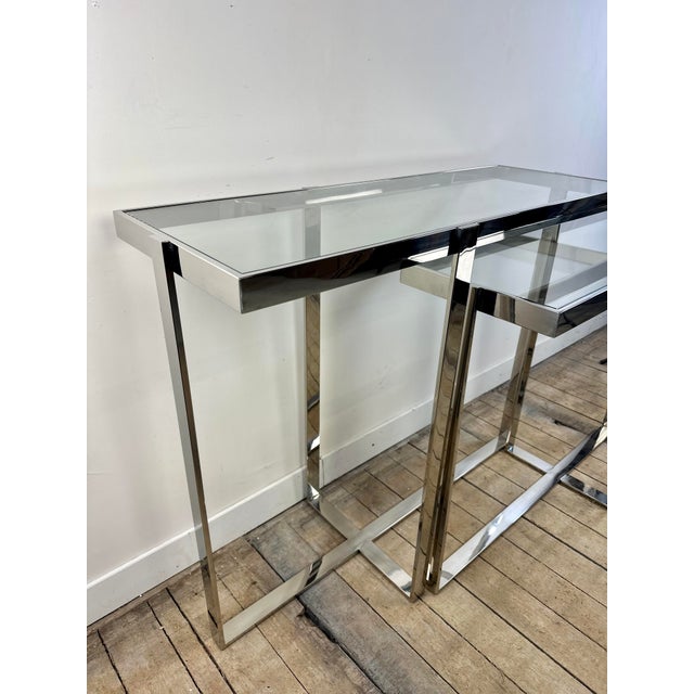 Silver Double Console Table in Chromed Metal and Glass, 2000s For Sale - Image 8 of 13