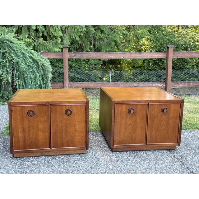 Mid century modern vintage walnut nightstands -end tables These vintage Mid-Century Modern walnut nightstands feature a...