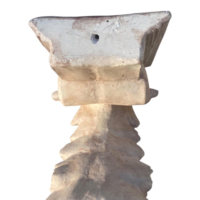 Vintage Plaster Neoclassical Style Wall Bracket With Volute and Acanthus Leaves For Sale - Image 13 of 14