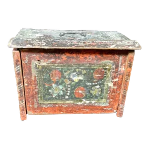 Early 19th Century Wooden Scandinavian Trinket Box With Drawers