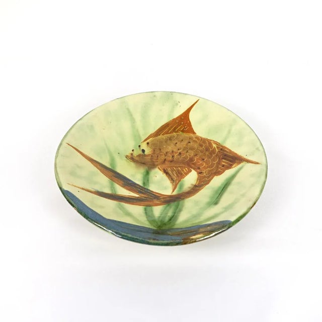Mid-Century Ceramic Wall Plates with Fish Decor by Puigdemont, Set of 3 For Sale - Image 8 of 16