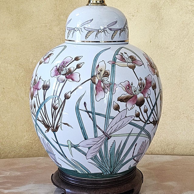 Chinoiserie Vintage Maitland-Smith Hand-Painted Chinoiserie Floral Porcelain Ginger Jar Table Lamp For Sale - Image 3 of 18