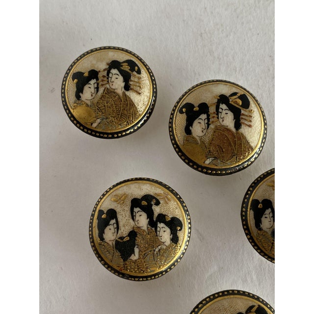 Late Meiji Era Hand Painted Geisha Satsuma Button Set of 5 For Sale - Image 4 of 10