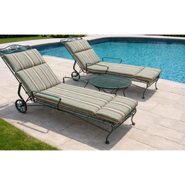 Mid 20th Century Russell Woodard Wrought Iron Chaise Loungers With Removable Service Table, Attributed For Sale - Image 14 of 14
