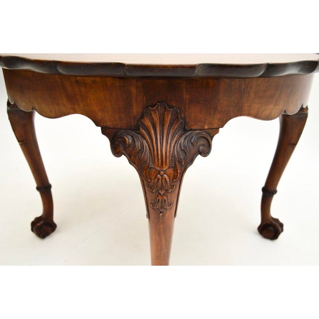 Wood Antique Figured Walnut Pie Crust Coffee Table, 1920s For Sale - Image 7 of 8