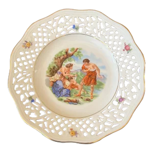 Early 20th Century Bavaria Schumann Pierced Porcelain Plate White With Decorative Figures and Flowers.