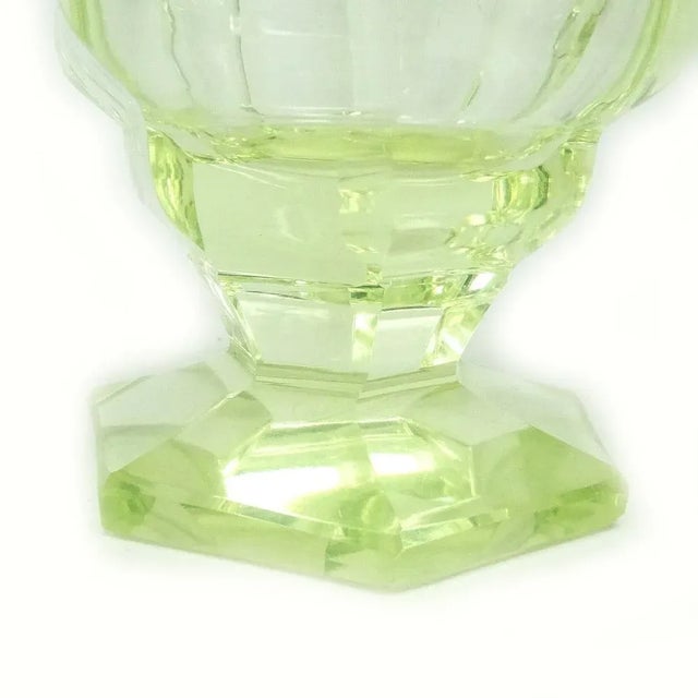 Art Deco Uranium Vase from Moser, Czechoslovakia, 1930s For Sale - Image 4 of 10