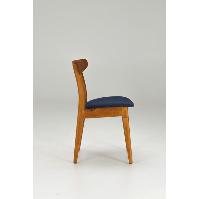 Mid-Century Modern Vintage CH30 Dining Chairs by Hans J. Wegner for Carl Hansen & Søn, 1950s, Set of 4 For Sale - Image 3 of 16
