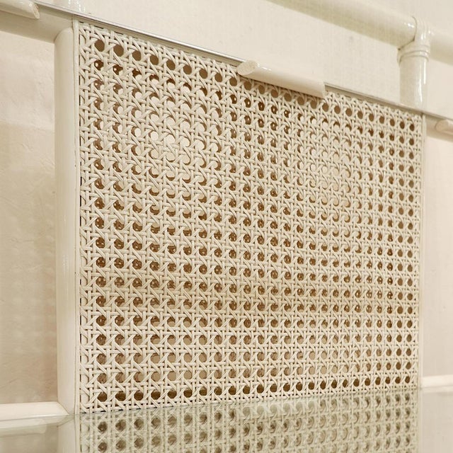 Lacquered Canework Shelves in Bamboo and Glass, Italy, 1980s, Set of 2 For Sale - Image 4 of 15