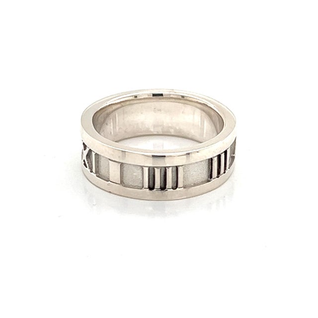 1990s Tiffany & Co Estate Sterling Silver Ring Size 4.25, 5.2 Grams For Sale - Image 9 of 11