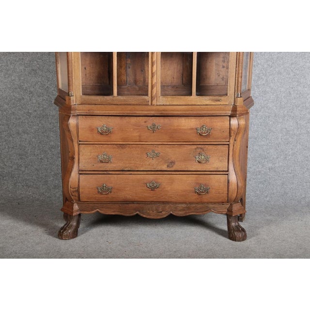 Brown Little Baroque Showcase in Oak, 1800s For Sale - Image 8 of 18