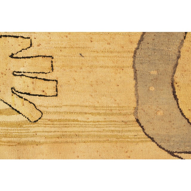 Rug & Kilim Antique Framed Hooked Rug in Cream With Horseshoe Pictorial - Rug & Kilim For Sale - Image 4 of 4