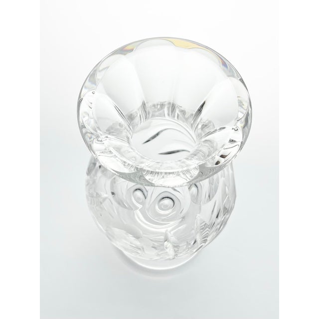 Glass 1960s Vintage Nachtmann Footed Presentation Rose Flower Etched Bleikristall Crystal Vase For Sale - Image 7 of 11
