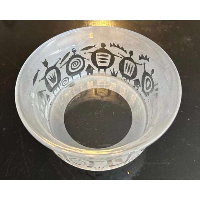 Leandra Drumm Signed Etched Frosted Whimsical People Art Glass Bowl Dish 6" 1996 Excellent condition Signed by artist...