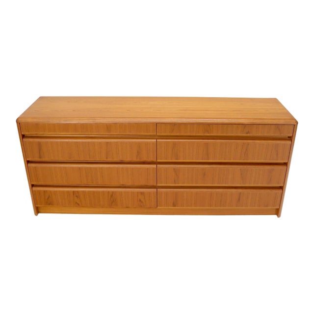 Danish Teak Mid-Century Modern 8 Drawers Dresser For Sale