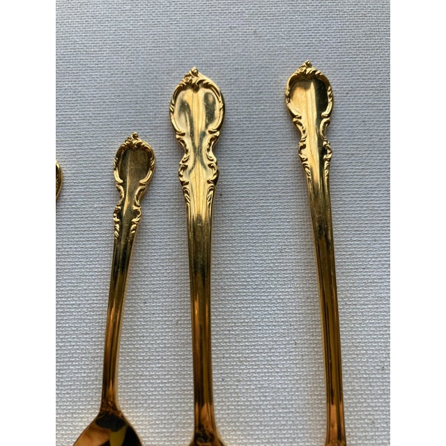 Rogers Bros. Vintage Rogers Bros Gold Plated Reflection Mixed Size Flatware 5 Pieces Set For Sale - Image 4 of 6