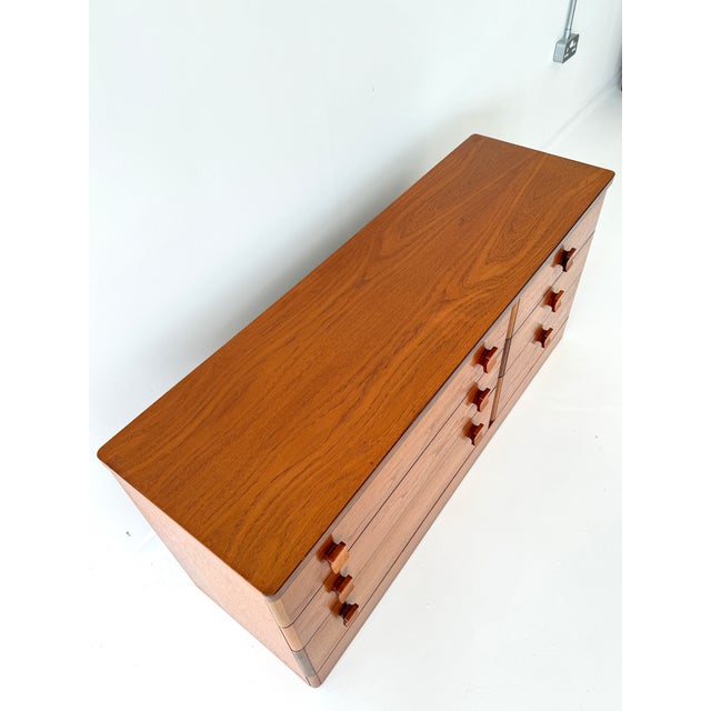 Cantata 6 Drawer Teak Chest of Drawers by John and Sylvia Reid for Stag, 1970s For Sale - Image 4 of 18