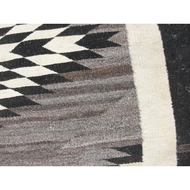 Textile Antique Navajo Crystal / Two Grey Hills Transitional Natural-Wool Rug 3'6" × 5' For Sale - Image 7 of 8
