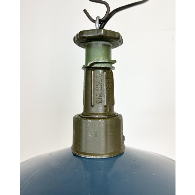 Mid-Century Modern Industrial Blue Enamel Factory Pendant Lamp with Cast Aluminium Top, 1960s For Sale - Image 3 of 16