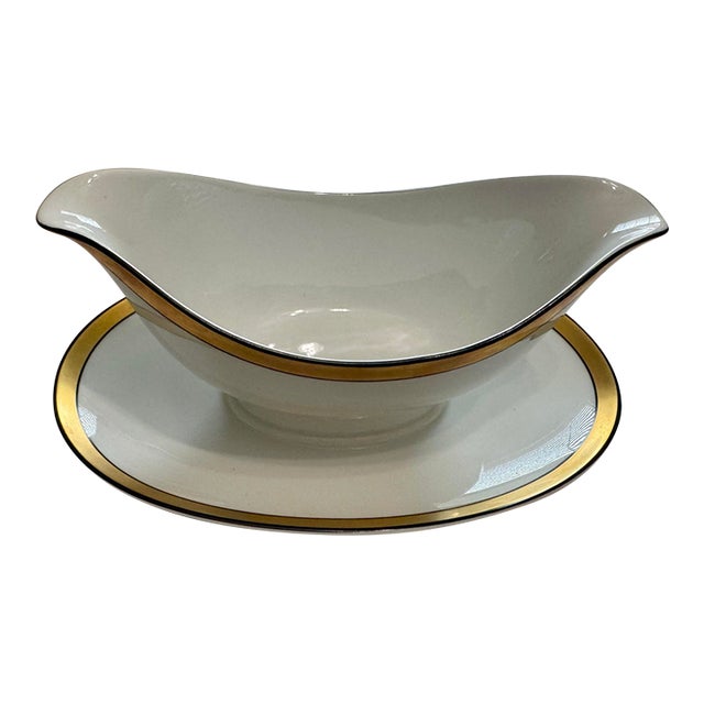 Vintage Hutschenreuther Selb Bavaria Classica Gravy Boat Attached Underplate Gold Trim Pasco For Sale