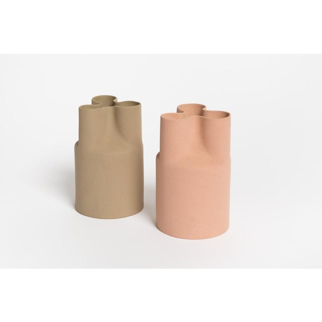 Contemporary Vintage Trifoglio Vases by Enzo Mari for Danese Milano, 1977, Set of 2 For Sale - Image 3 of 18