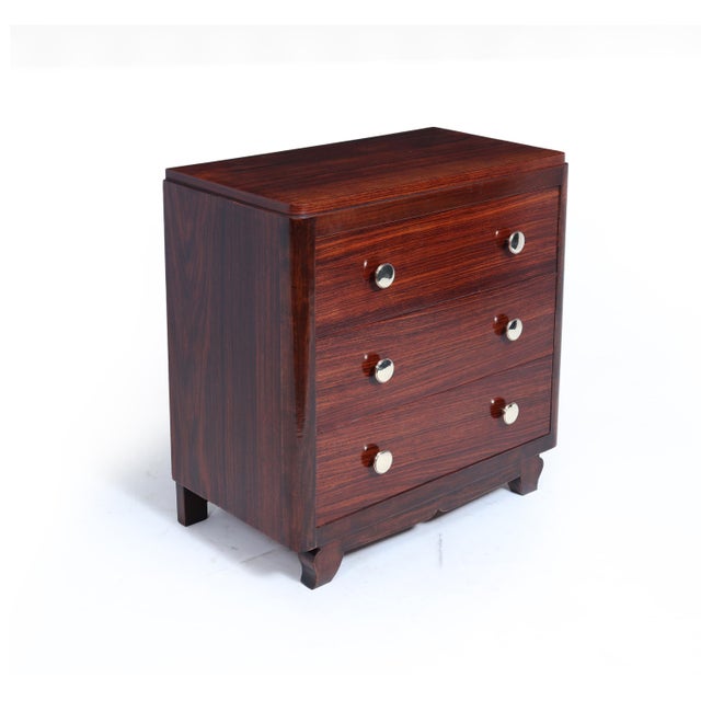 French Art Deco Chest of Drawers, 1930s, in Very Good conditions. Designed 1920 to 1949