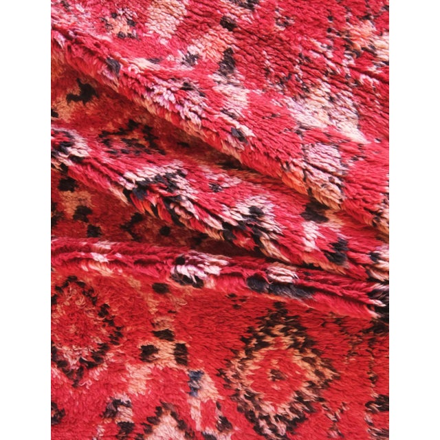 1980s Red Moroccan Wool Rug - 10.3 X 6.3 Ft For Sale - Image 4 of 8