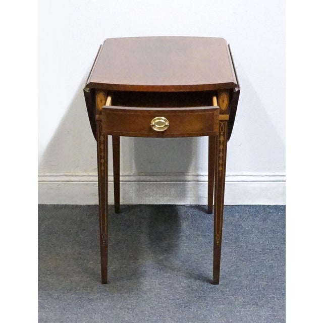 Late 20th Century Councill Craftsman Banded Mahogany Traditional Duncan Phyfe Style 37" Drop Leaf Pembroke Accent End Table Table For Sale - Image 5 of 16
