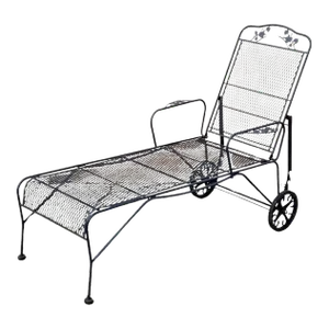 Late 20th Century Vintage Wrought Iron Flower Pattern Adjustable Chaise Lounge