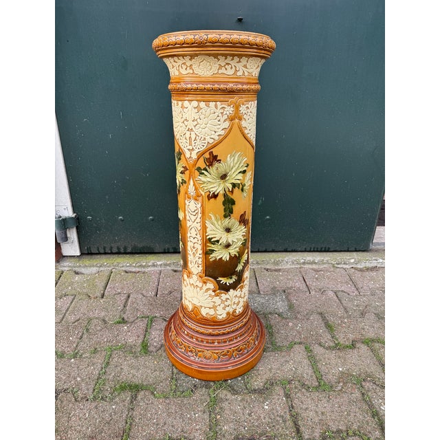 1913 English Porcelain Pedestal Floral Cream Antique Column For Sale - Image 12 of 12