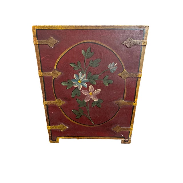 Fabulous large hand painted waste basket. It has feet, metal hinges up the corners and beautiful pink and blue flowers...