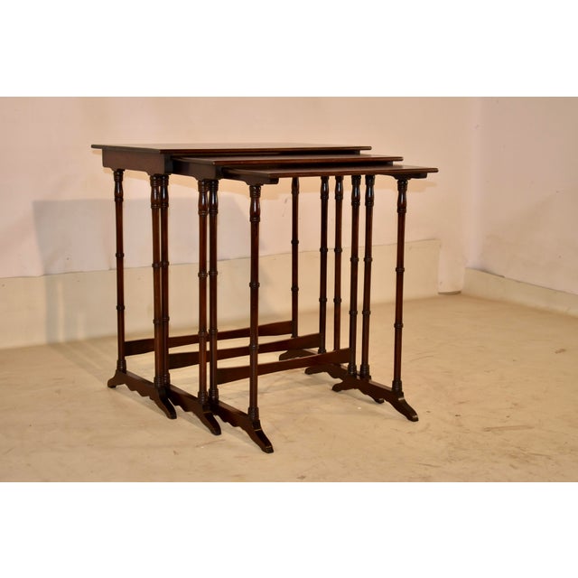 1920s Period Edwardian Mahogany Set of Three Nesting Tables, Circa 1920 For Sale - Image 5 of 10