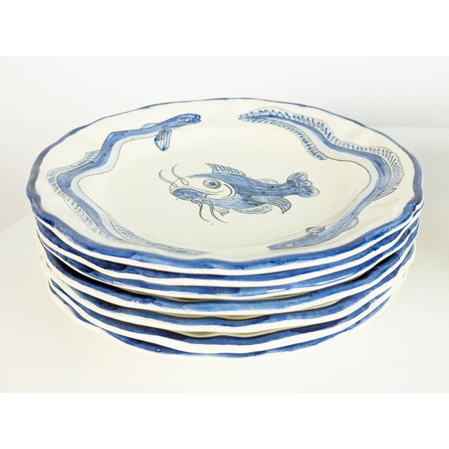 Italian Hand-Painted Ceramic Dishes by Giuseppe Mazzotti Albisola, 1930s, Set of 12 For Sale - Image 5 of 15