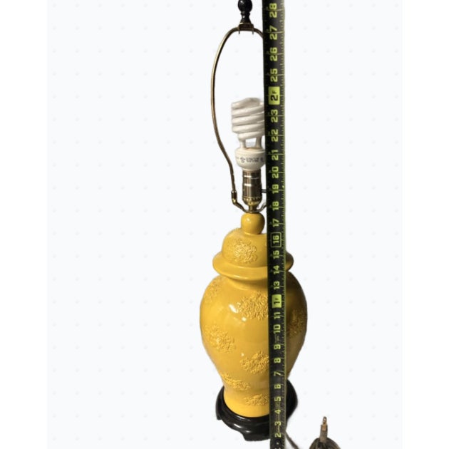 Wood Late 19th Century Chinoiserie Embossed Yellow Ginger Jar Lamp on Wood Base For Sale - Image 7 of 7