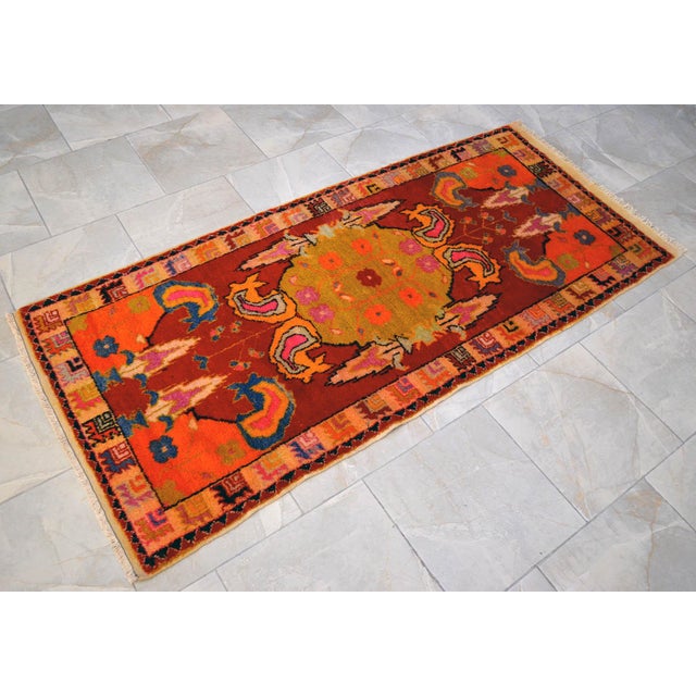 1950s Hand Knotted Rare Design Oushak Medallion Rug - 2'11'' X 6'4'' For Sale - Image 9 of 13