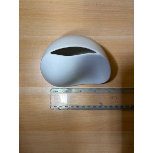 Mid-Century Modern 1970s Rosenthal Studio-Line Freeform Porcelain Vase by Uta Feyl, Germany For Sale - Image 3 of 7