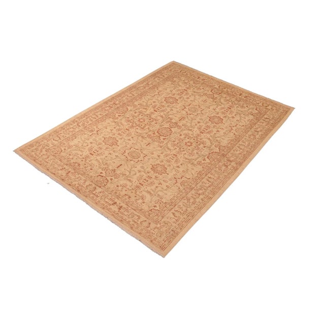 Shabby Chic Classic Ziegler Beige Rust Hand-Knotted Wool Rug - 5'11'' X 9'1'' For Sale - Image 3 of 8
