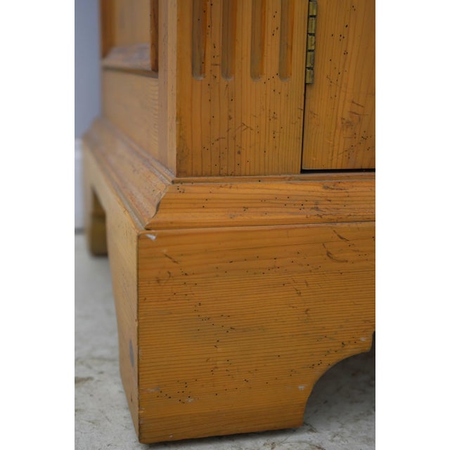 Baker Milling Road English Country Pine Linen Cabinet For Sale - Image 16 of 18